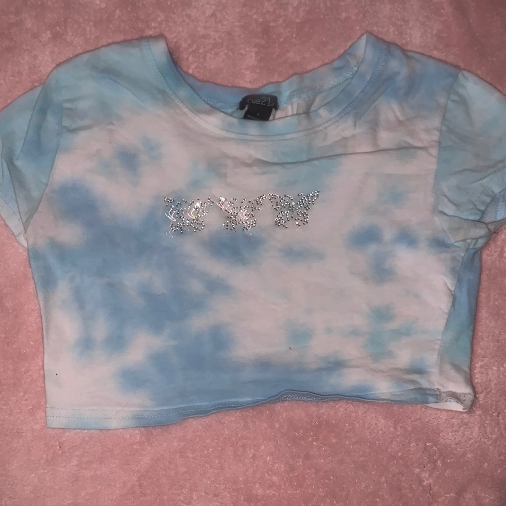 Cute butterfly crop